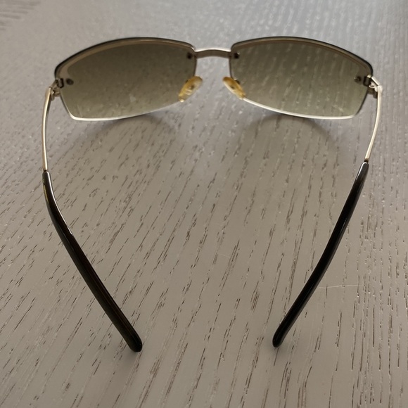 Gucci Sunglasses and Case - Picture 6 of 13